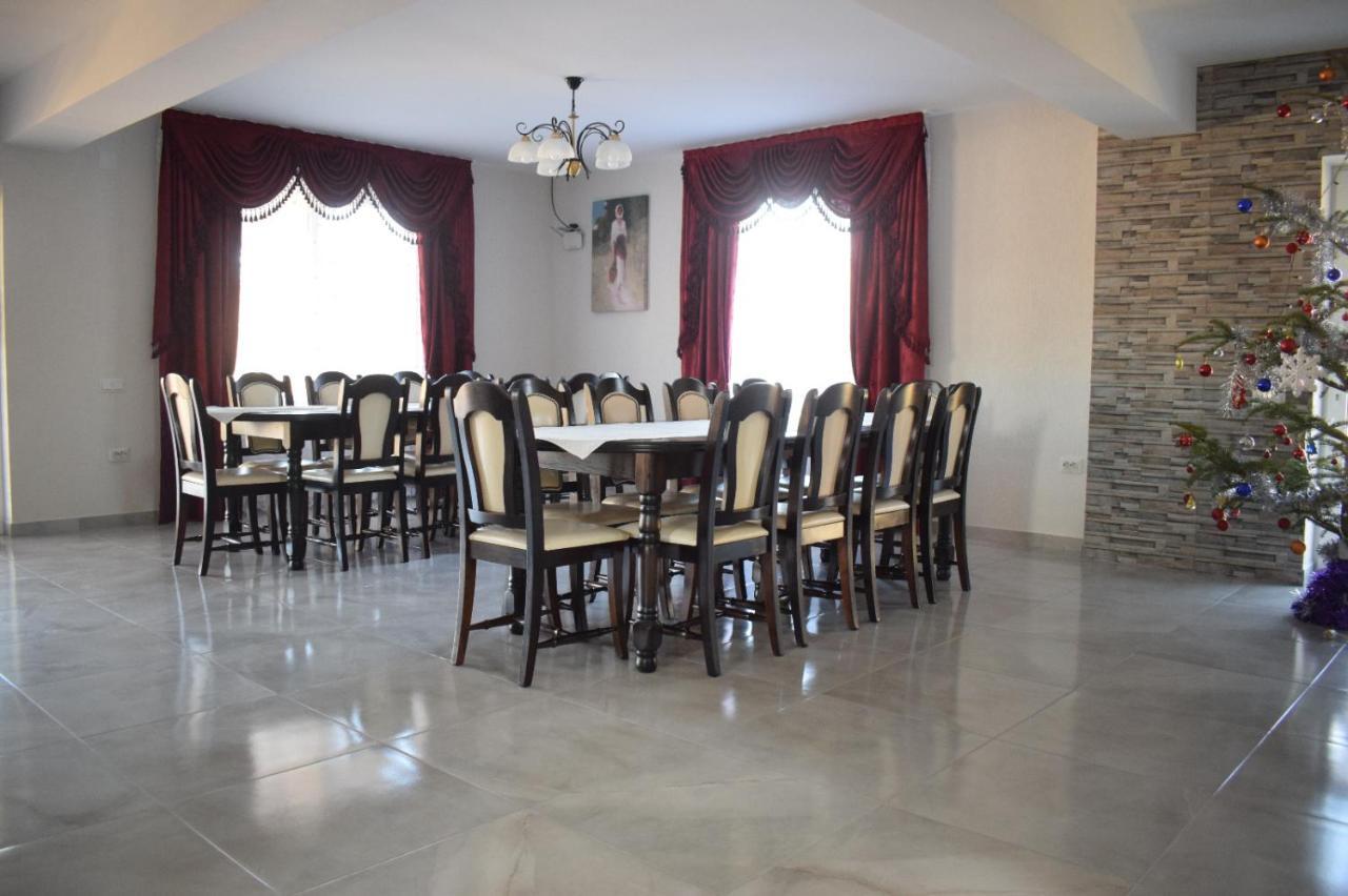 Casa Dumitru Hotel Cerasu Bagian luar foto